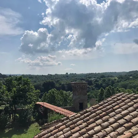 Casa Vacanze La Torretta Sutri Exterior photo