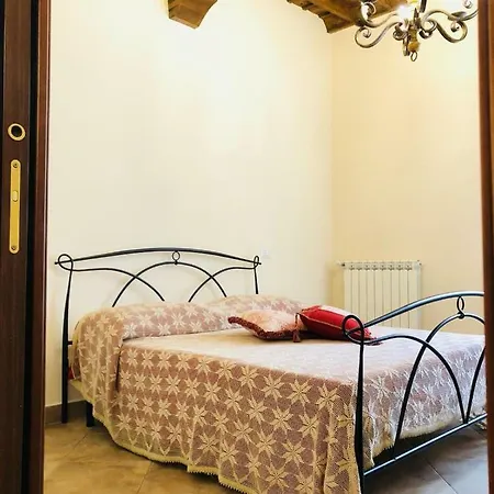 Casa Vacanze La Torretta Sutri Exterior photo